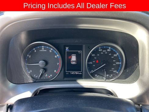 Used 2018 Toyota RAV4 XLE FWD image 10