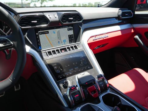 Used 2019 Lamborghini Urus AWD/4WD image 19