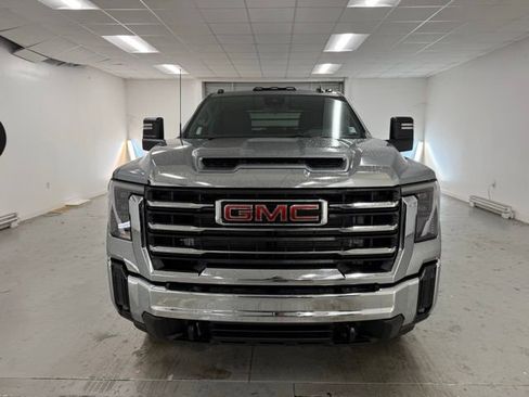 New 2026 GMC Sierra 3500 SLE w/ SLE Convenience Package image 2
