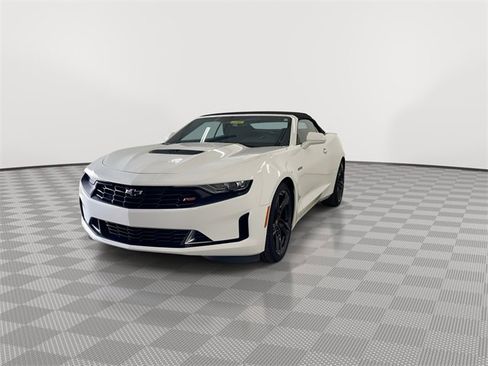 Certified 2023 Chevrolet Camaro LT w/ RS Package image 5