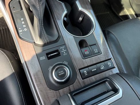 Used 2022 Toyota Highlander Platinum AWD/4WD image 26