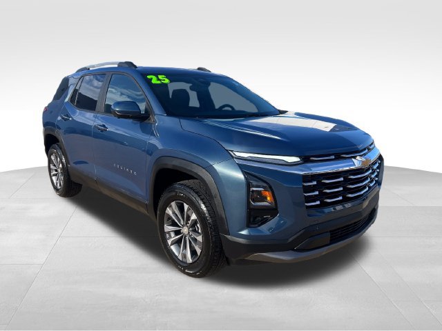 Used 2025 Chevrolet Equinox LT w/ Safety and Technology Package FWD image 9