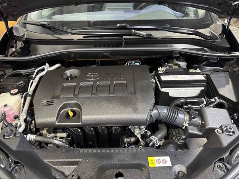 Used 2020 Toyota C-HR XLE FWD image 25