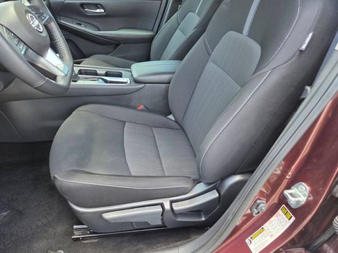 Used 2025 Nissan Sentra SV w/ All-Weather Package FWD image 10