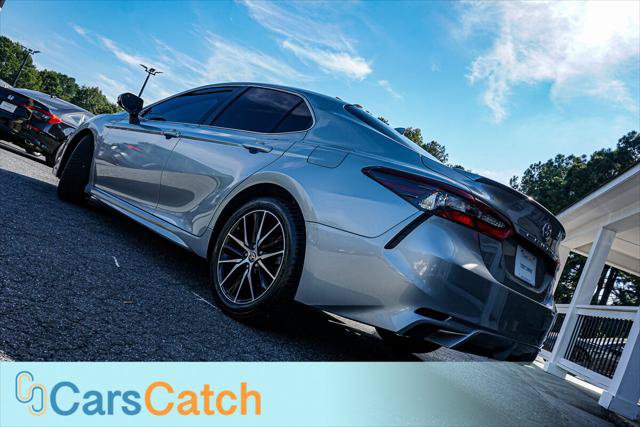 Used 2021 Toyota Camry SE FWD image 4