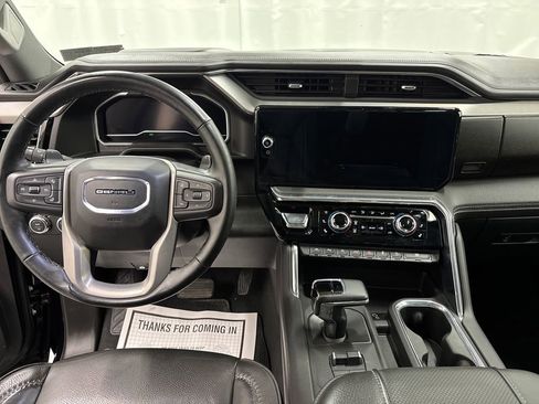 Used 2024 GMC Sierra 1500 Denali w/ Denali Reserve Package AWD/4WD image 12