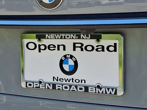 Used 2023 BMW X7 xDrive40i w/ M Sport Package AWD/4WD image 34