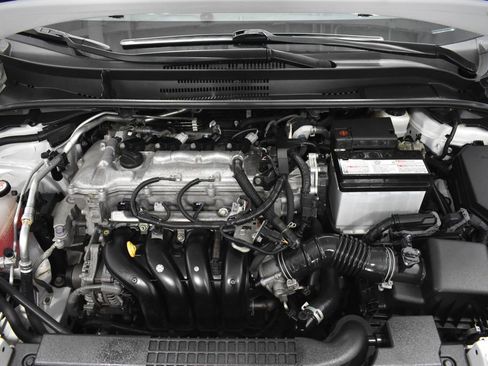 Used 2022 Toyota Corolla LE FWD image 30