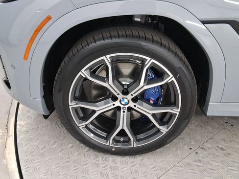 New 2026 BMW X6 xDrive40i w/ Executive Package image 11