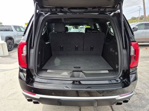 Certified 2025 GMC Yukon XL Denali AWD/4WD image 19