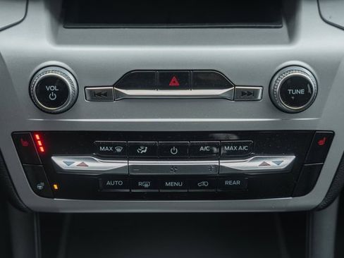 Used 2024 Ford Explorer XLT w/ Equipment Group 202A image 24