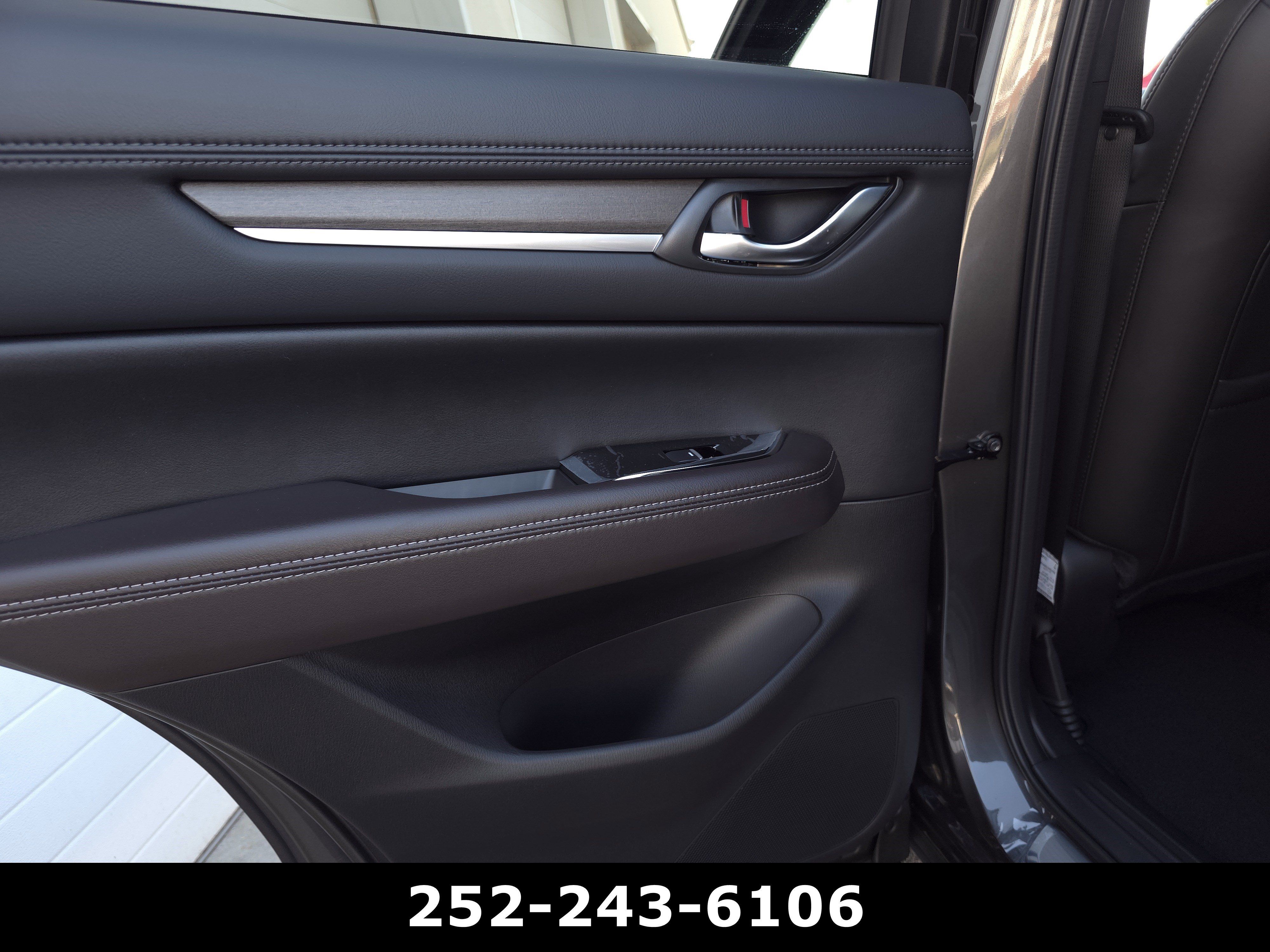 Used 2025 MAZDA CX-5 Signature AWD/4WD image 33