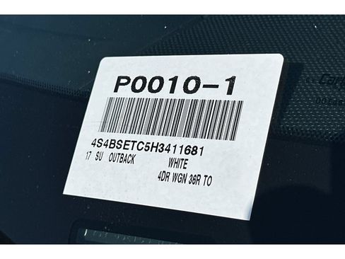 Used 2017 Subaru Outback 3.6R Touring AWD/4WD image 57