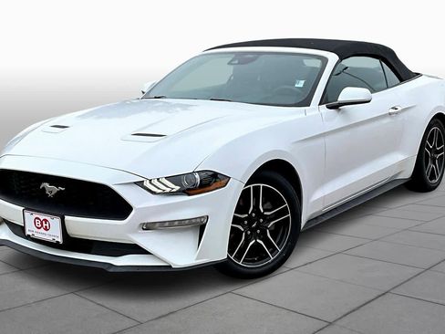 Used 2022 Ford Mustang Premium image 2