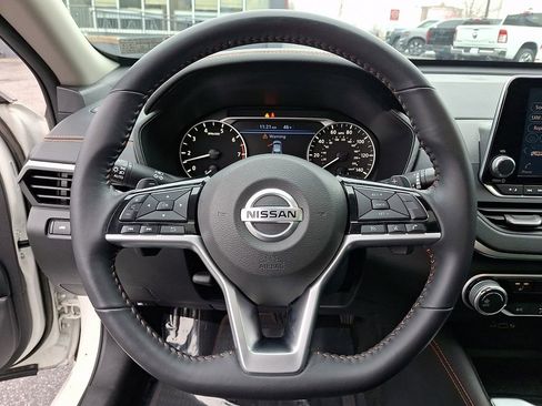 Used 2020 Nissan Altima 2.5 SR w/ Premium Package image 20