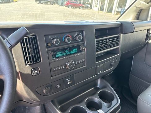 New 2026 GMC Savana 2500 w/ Driver Convenience Package RWD image 20