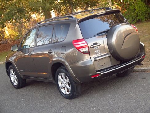 Used 2011 Toyota RAV4 Limited image 26