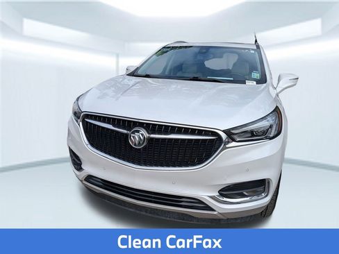 Used 2020 Buick Enclave Premium w/ Sun and Sites Package image 2