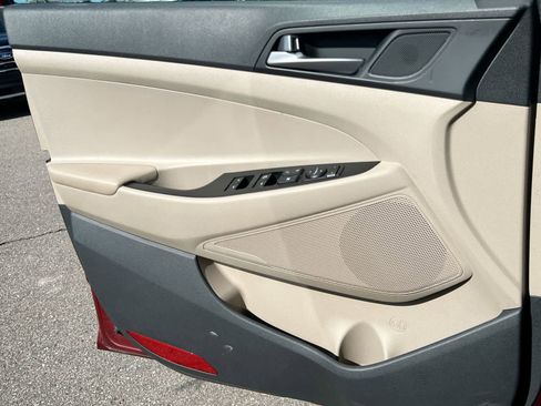 Used 2017 Hyundai Tucson SE image 30