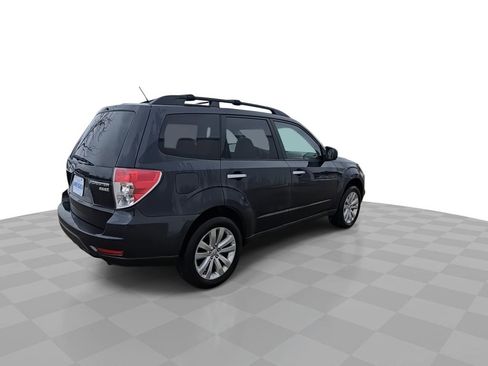 Used 2012 Subaru Forester 2.5X Premium w/ All-Weather Pkg image 8
