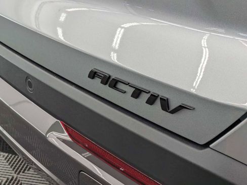 New 2026 Chevrolet Equinox ACTIV AWD/4WD image 11