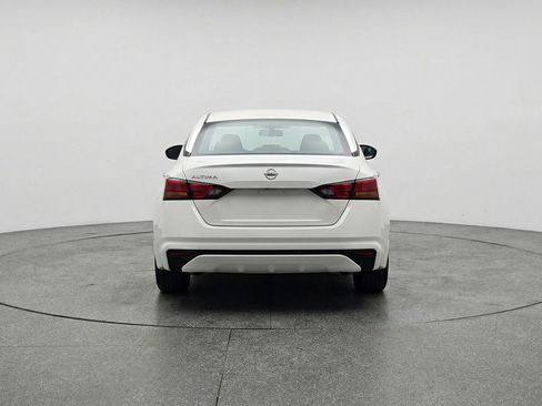 Used 2025 Nissan Altima 2.5 SV image 7