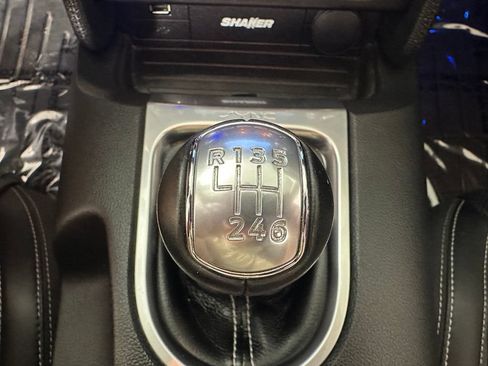 Used 2018 Ford Mustang GT Premium w/ Equipment Group 401A RWD image 32