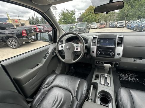 Used 2019 Nissan Frontier SV AWD/4WD image 7