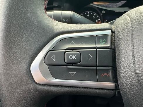 Used 2024 Jeep Compass Trailhawk image 29