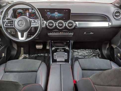 Used 2021 Mercedes-Benz GLB 250 4MATIC w/ AMG Line image 18