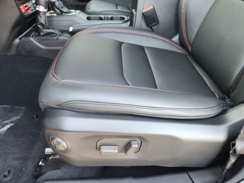 New 2025 Jeep Gladiator Rubicon image 20