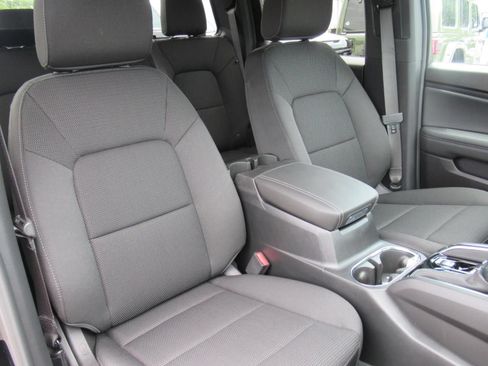 New 2026 GMC Canyon Elevation w/ Convenience Package RWD image 11
