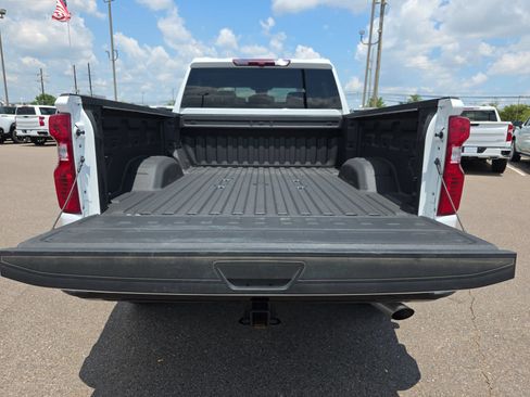 Used 2024 Chevrolet Silverado 2500 Custom w/ Custom Convenience Package AWD/4WD image 13