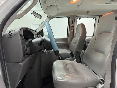 Used 2003 Ford E-350 and Econoline 350 XL RWD image 11
