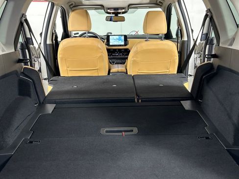 Used 2023 Nissan Rogue Platinum w/ Platinum Premium Package AWD/4WD image 22