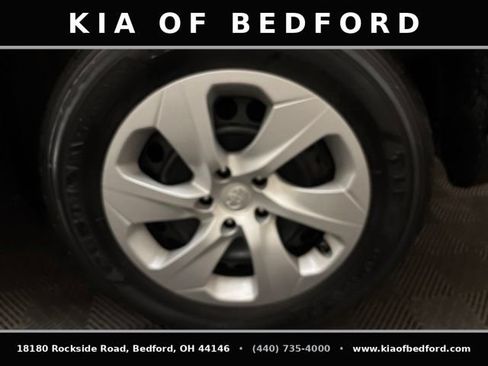 Used 2023 Toyota RAV4 LE AWD/4WD image 24