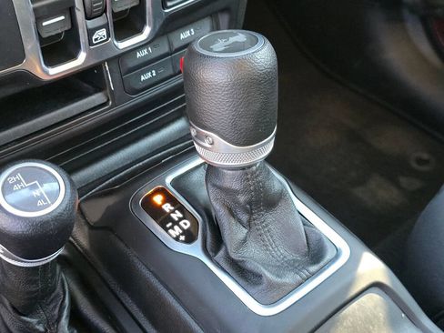 Used 2021 Jeep Wrangler Unlimited Sport AWD/4WD image 29