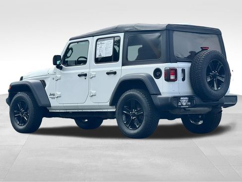 Used 2021 Jeep Wrangler Unlimited Sport AWD/4WD image 5