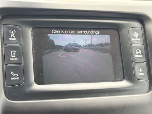 Used 2016 Jeep Cherokee Latitude w/ Cold Weather Group AWD/4WD image 11