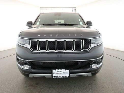 Used 2023 Jeep Wagoneer Series II w/ Premium Group I image 2