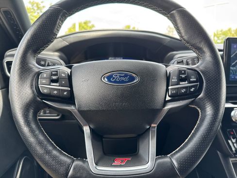 Used 2022 Ford Explorer ST w/ Equipment Group 401A RWD image 30