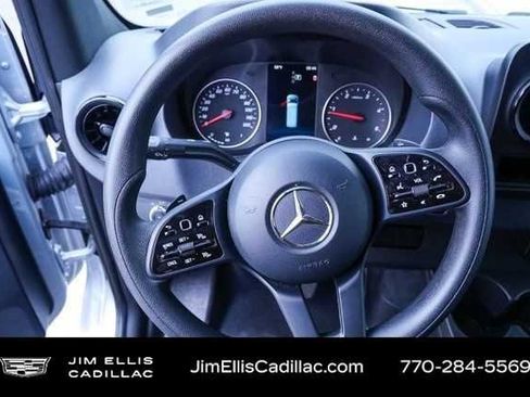 Used 2024 Mercedes-Benz Sprinter 2500 image 12