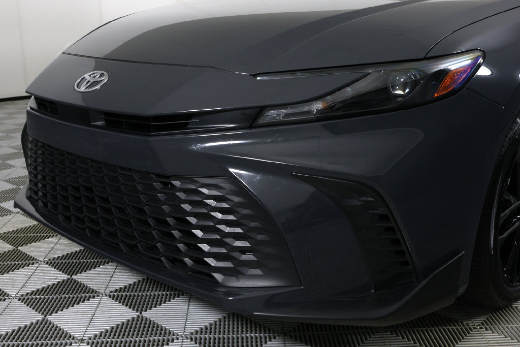 Used 2025 Toyota Camry SE FWD image 34