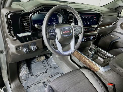 Used 2023 GMC Sierra 1500 Elevation w/ Preferred Package image 9