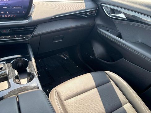 Used 2024 Buick Envision Preferred AWD/4WD image 17