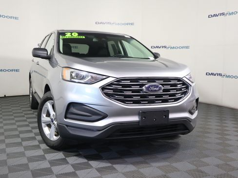 Used 2020 Ford Edge SE FWD image 2