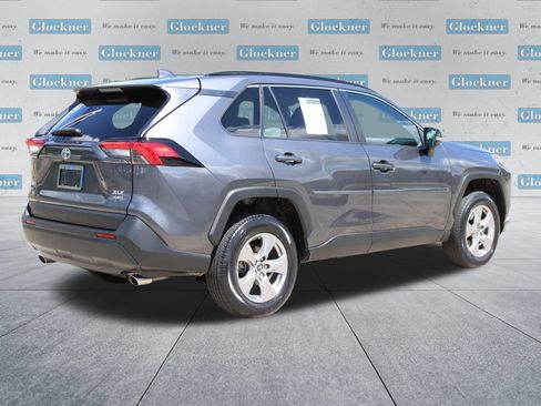 Used 2022 Toyota RAV4 XLE AWD/4WD image 6