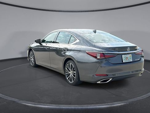 Used 2025 Lexus ES 350 w/ Premium Package FWD image 10