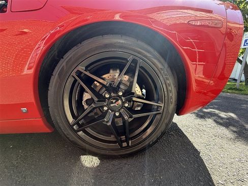 Used 2009 Chevrolet Corvette Coupe w/ Preferred Equipment Group RWD image 29