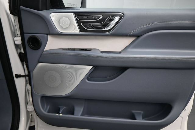 Used 2020 Lincoln Navigator Black Label AWD/4WD image 21